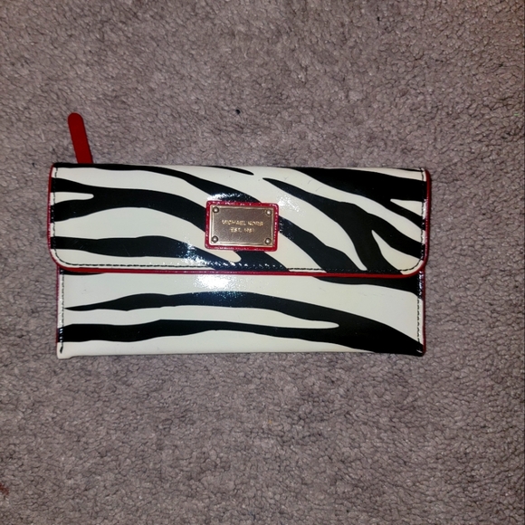 Michael Kors Wallet - Picture 1 of 5